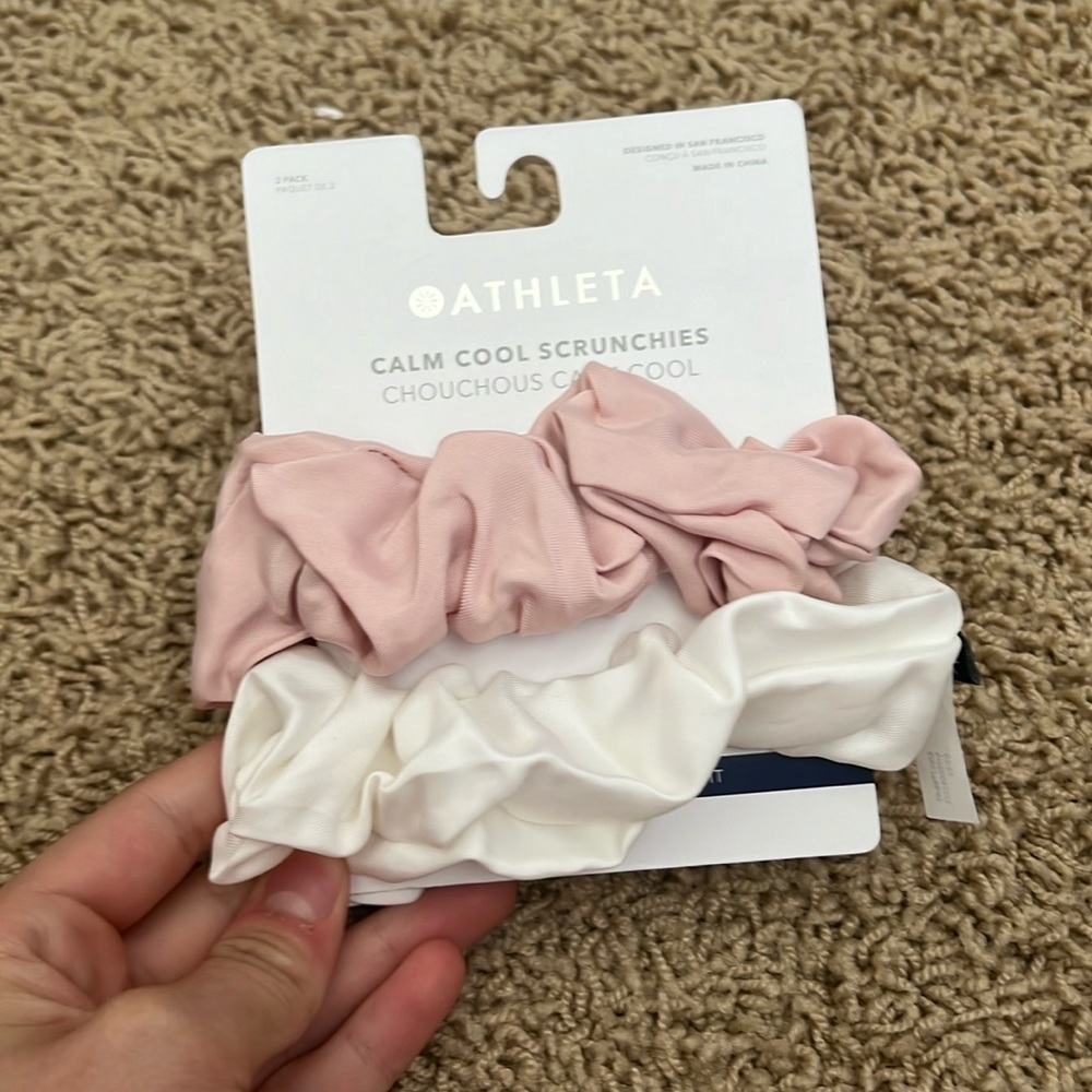 NWT ATHLETA pink and white sleep scrunchies
